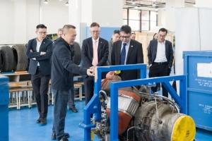 VTC and Zhuhai Technician College Sign VPAS Joint Training Agreement to Nurture Engineering Talent