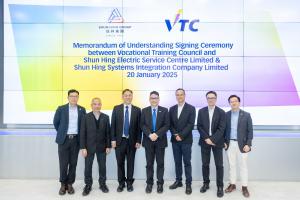 Signing the MoU with subsidiary companies under Shun Hing Group to Promote the Vocational Professionals Admission Scheme